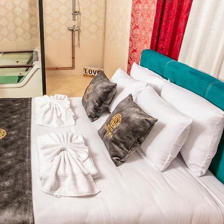 Hotel Sonoma Kosovo Polje Buitenkant foto