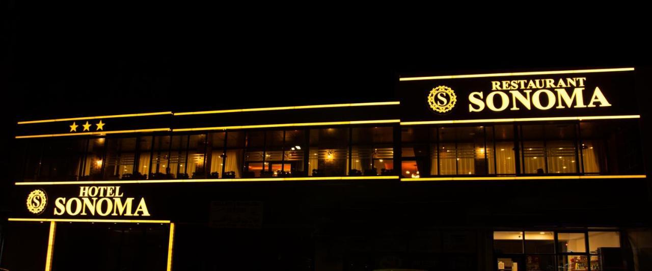 Hotel Sonoma Kosovo Polje Buitenkant foto